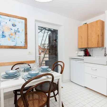 Semesterbostad Boutique House Anni