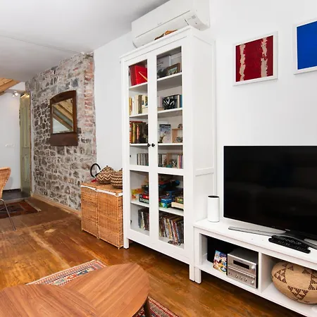 Semesterbostad Boutique House Anni